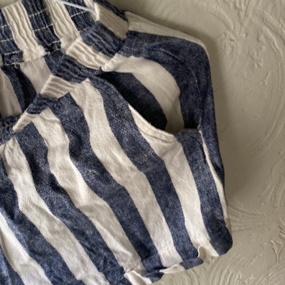 Blue and white striped Forever 21 shorts, size S. - Picture 4 of 5